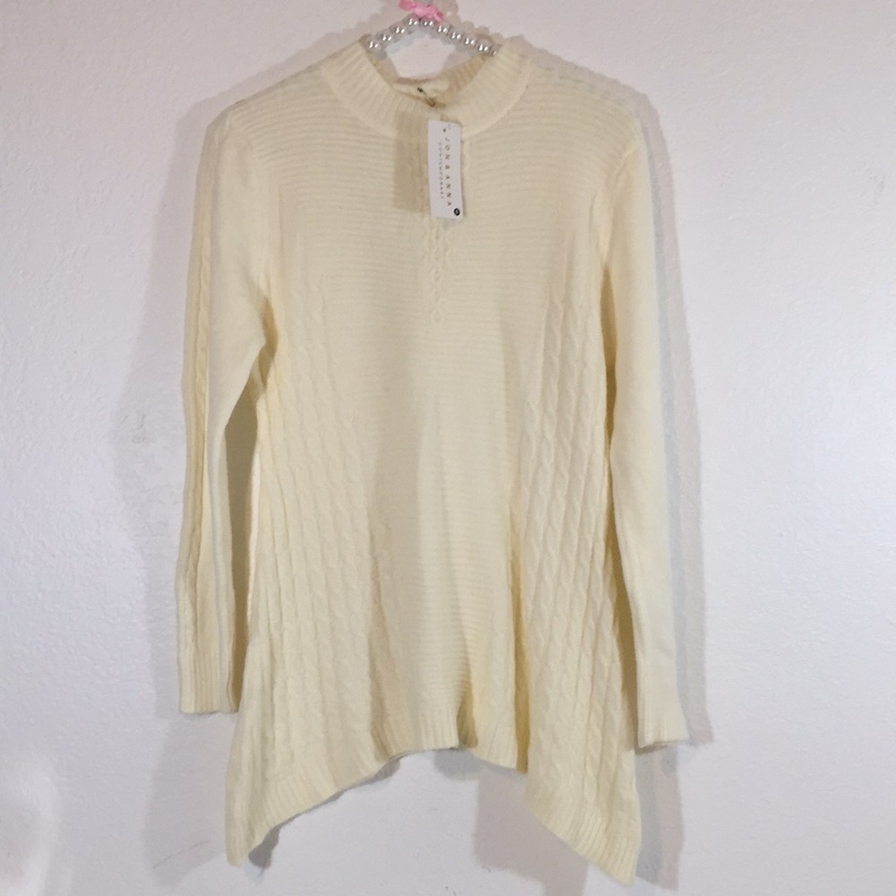 Jon & Anna Contemporary Cream Cozy Soft Sweater